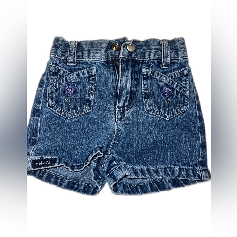 Vintage 90s shorts 🧸